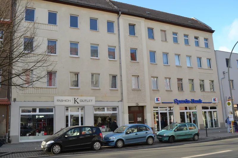 helle 4 Zimmer- Wohnung nicht WG geeignet in Berlin Baumschulenstraße 84 — photo 1